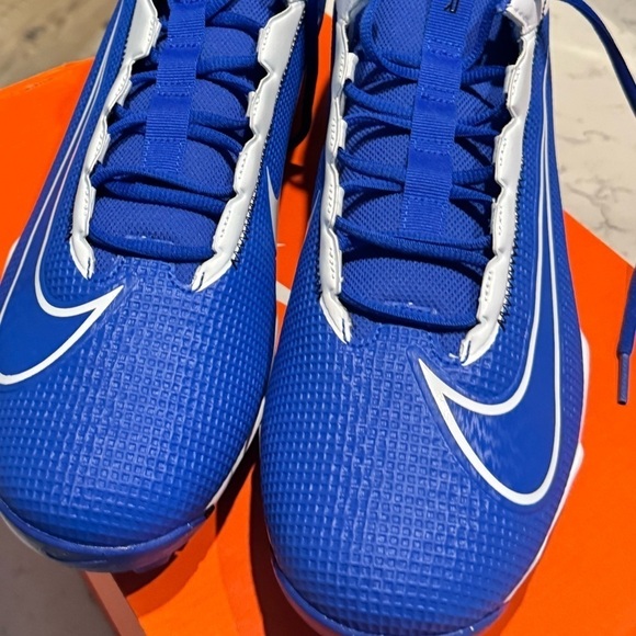 Nike Vapor Edge Shark 2 with speed, Men\'s football cleats with excellent support main image 6